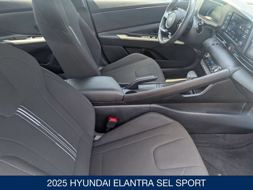 Certified 2025 Hyundai Elantra Sport FWD image 29