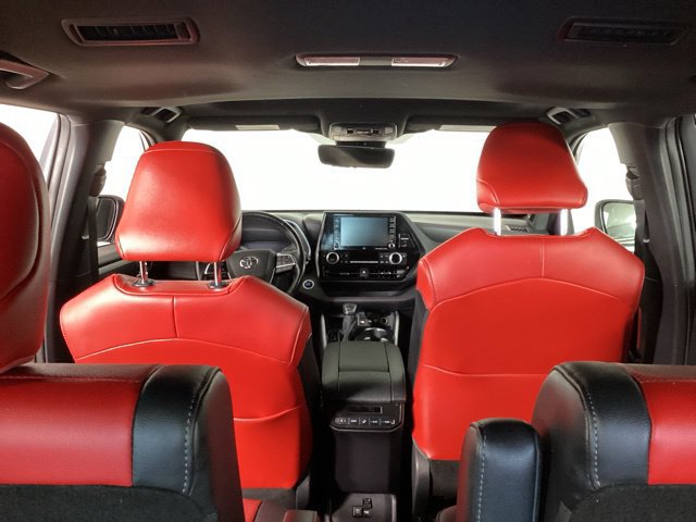 Used 2021 Toyota Highlander XSE AWD/4WD image 28
