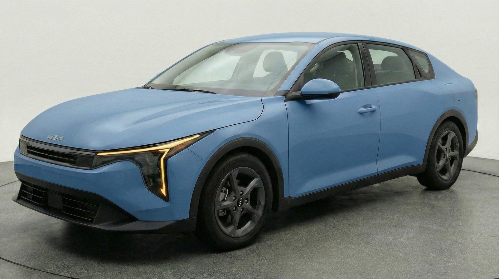 Used 2025 Kia K4 LXS image 3