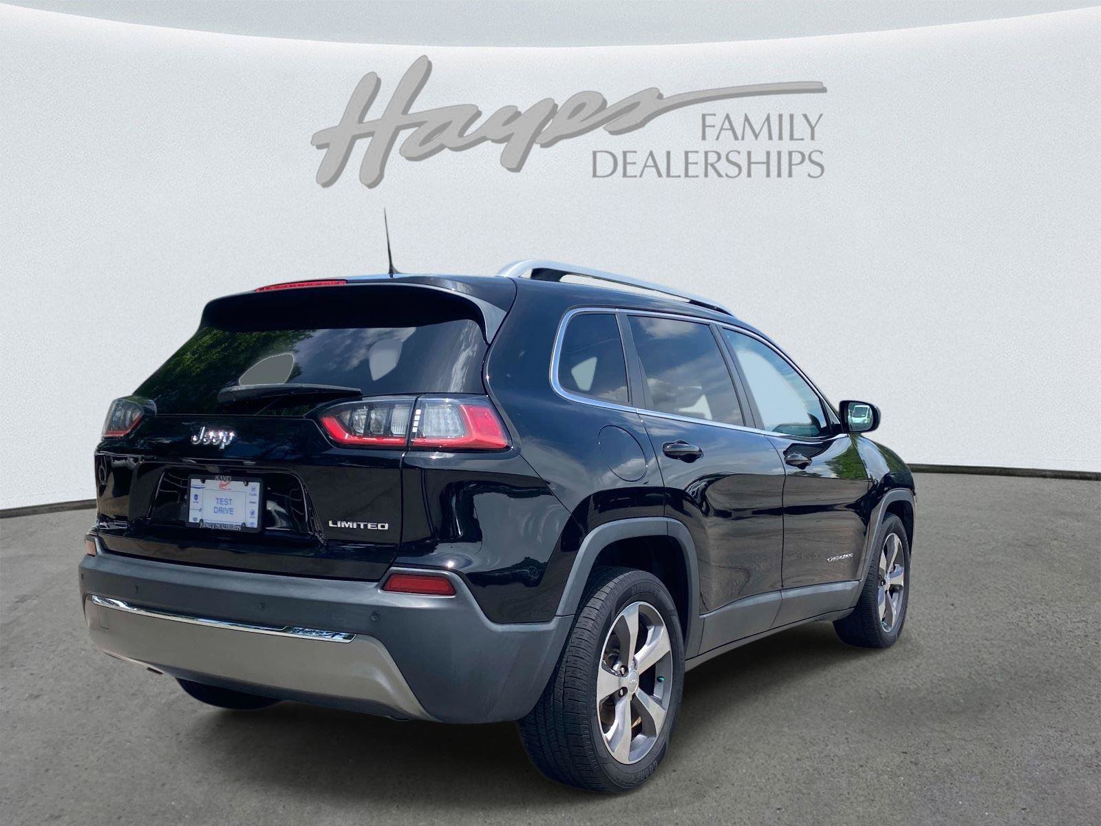 Used 2020 Jeep Cherokee Limited FWD image 3