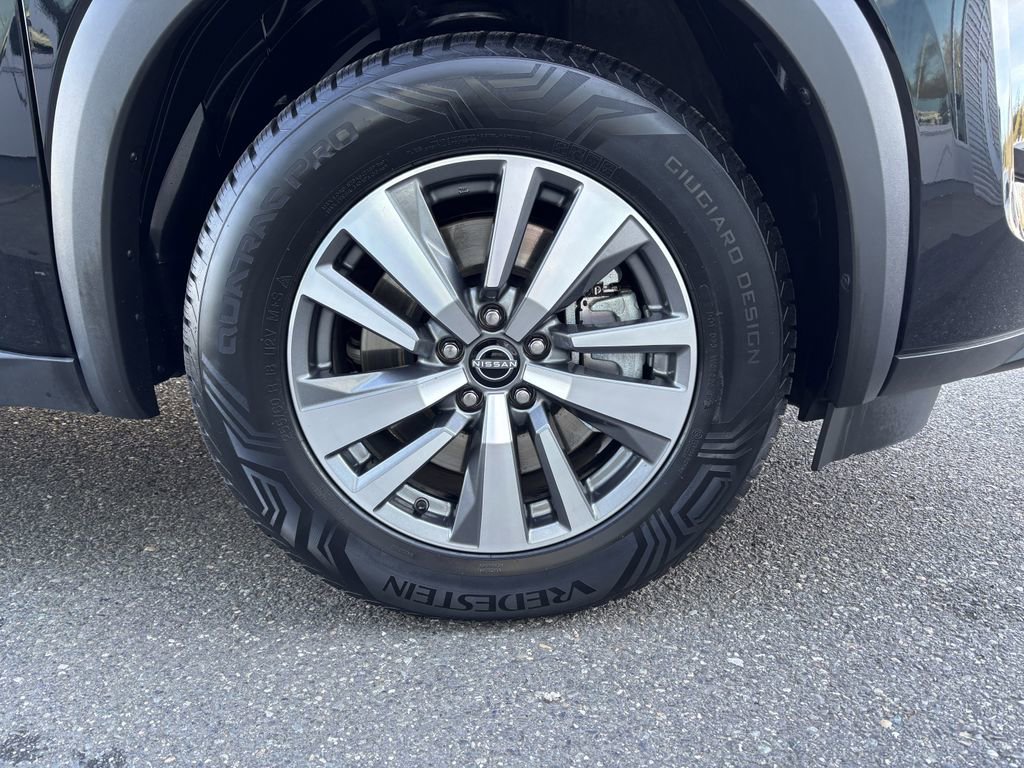 Used 2022 Nissan Pathfinder SL w/ Cargo Package image 9