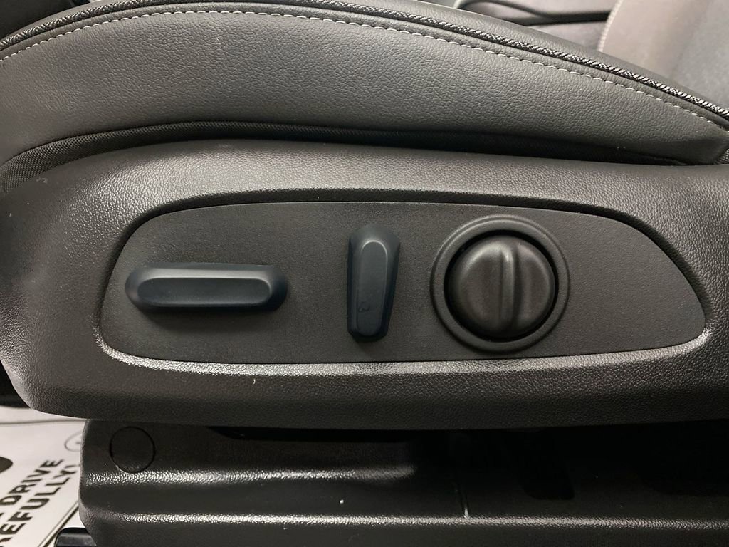 Certified 2023 Buick Encore GX Preferred w/ Cold Weather Comfort Package image 12