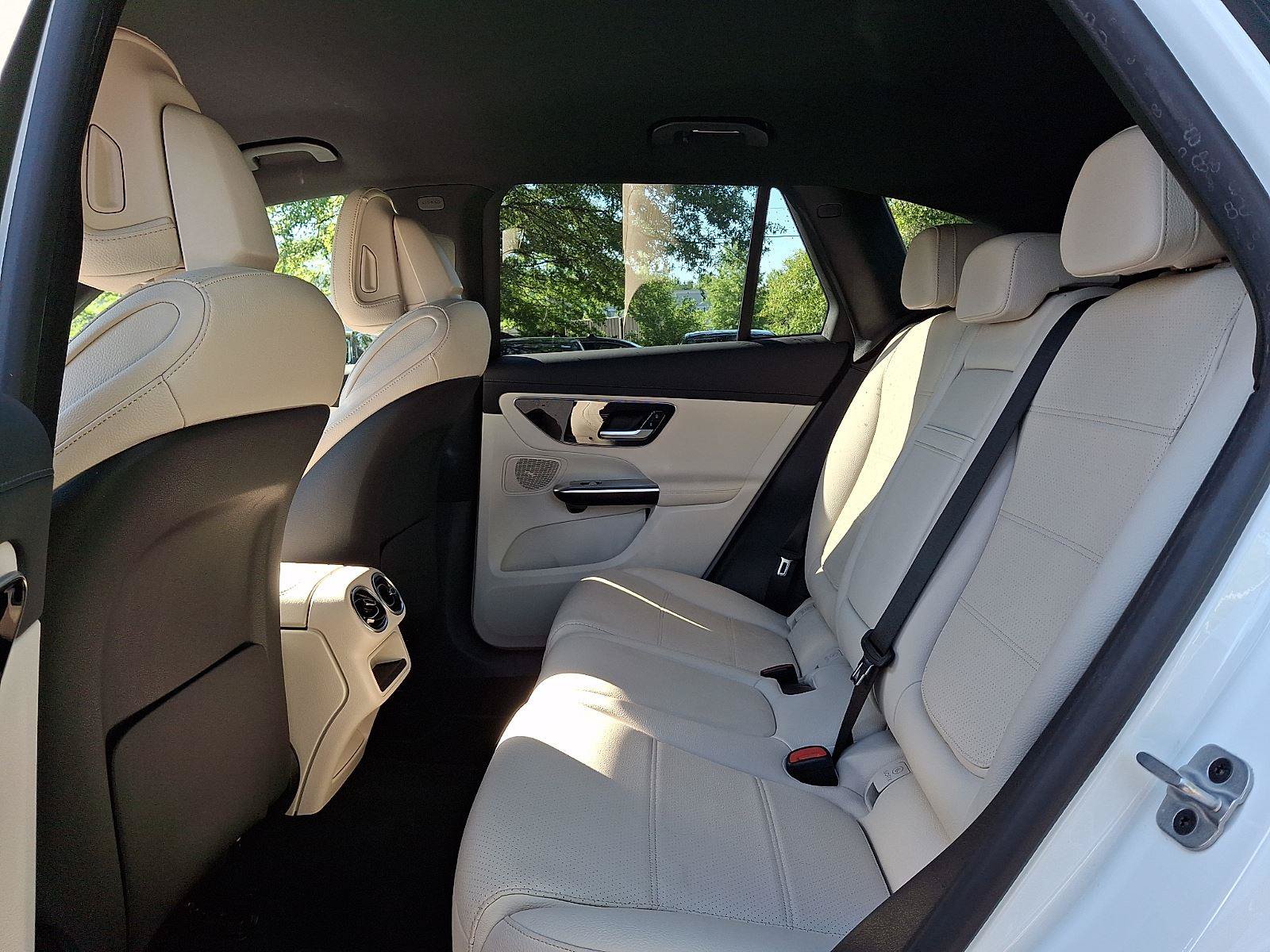 Used 2024 Mercedes-Benz GLC 300 image 10