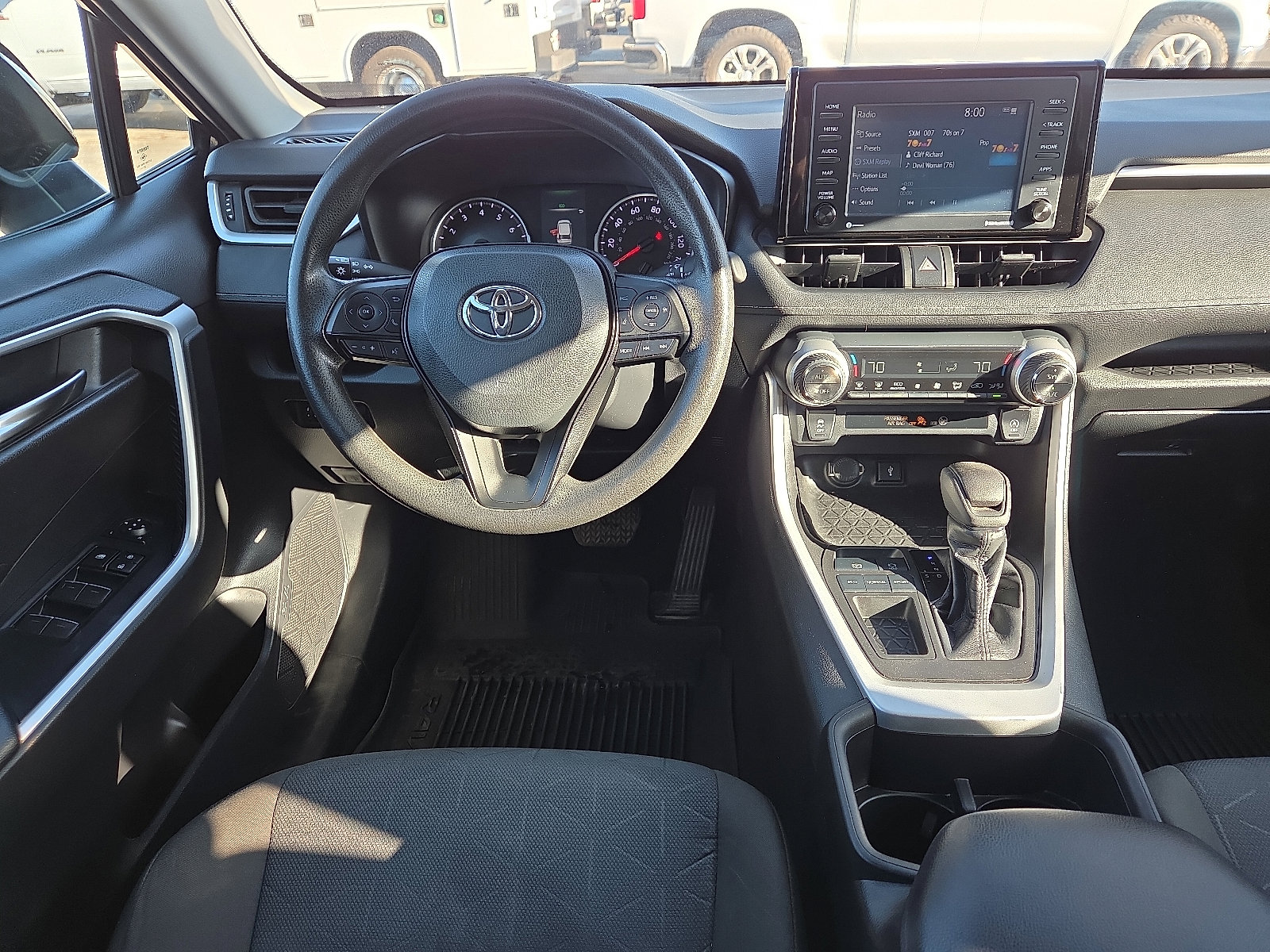Used 2022 Toyota RAV4 XLE FWD image 8