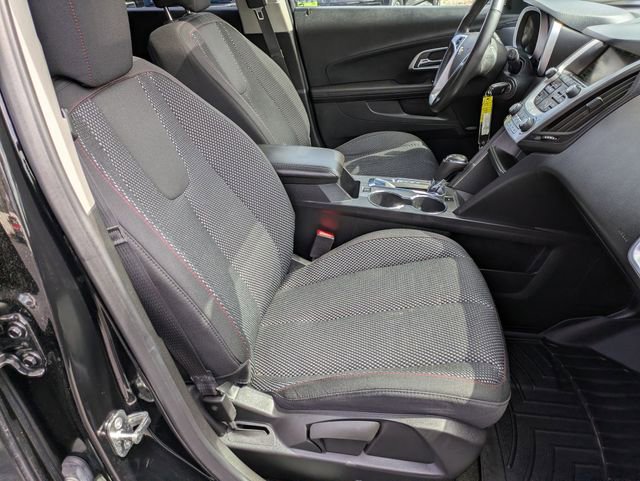 Used 2017 Chevrolet Equinox LT image 29