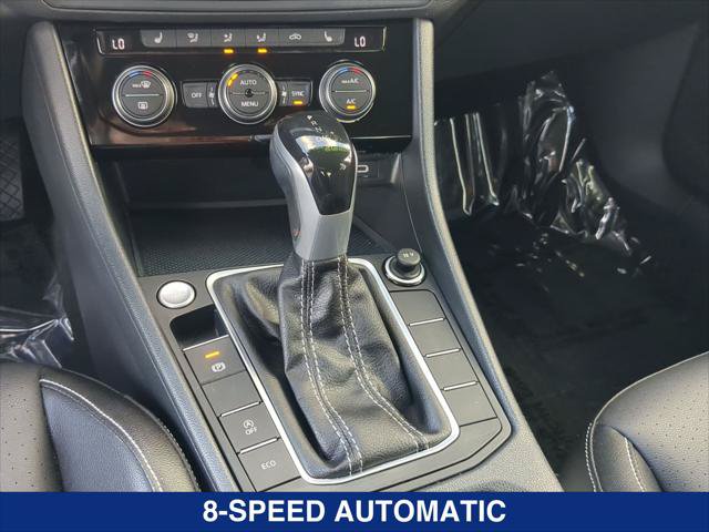Certified 2023 Volkswagen Jetta SE FWD image 19