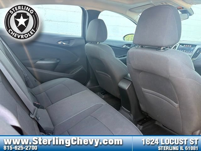 Used 2016 Chevrolet Cruze LT w/ Sun And Sound Package FWD image 15