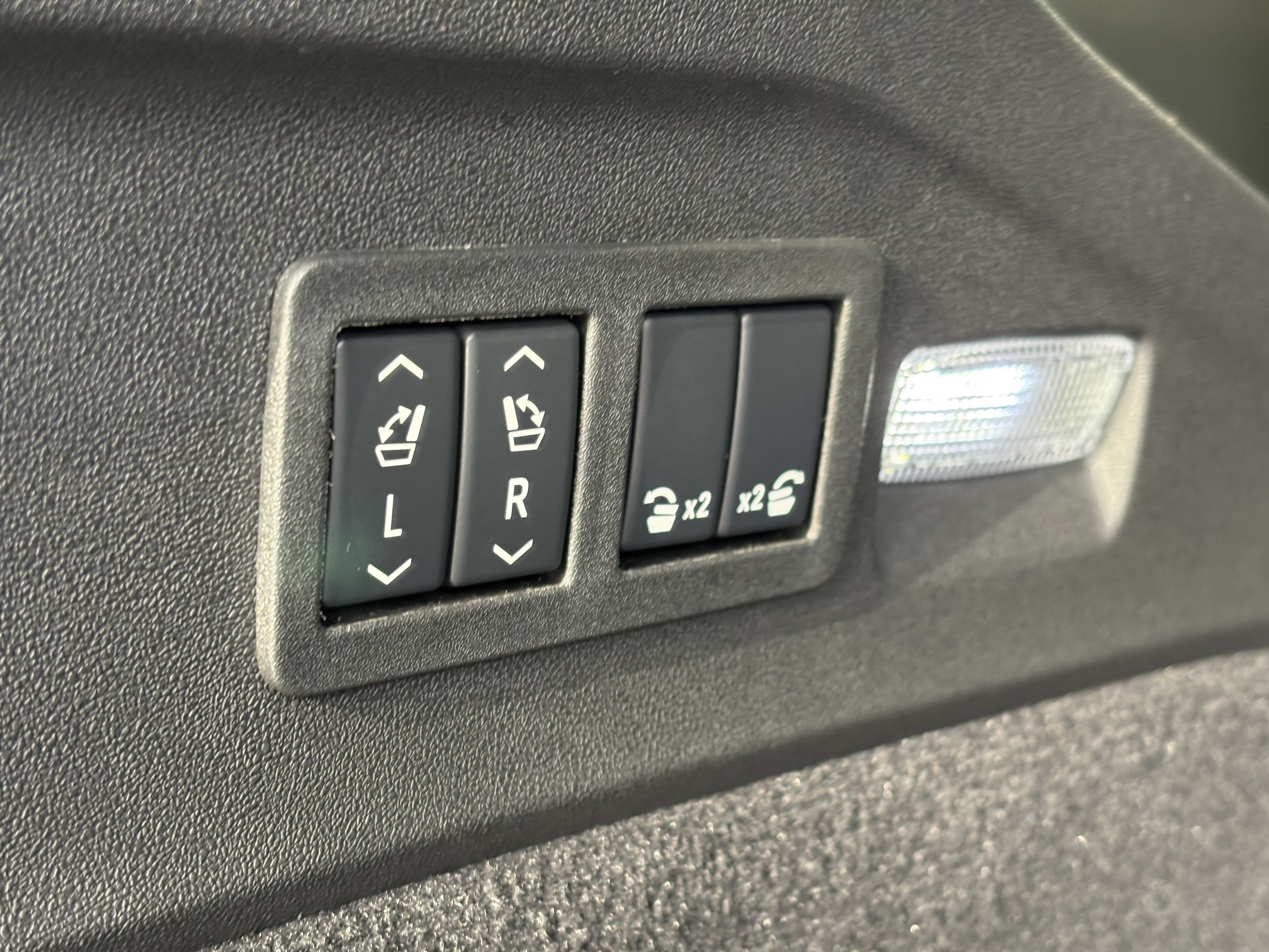 New 2026 Cadillac Escalade IQL Sport 1 AWD/4WD image 10