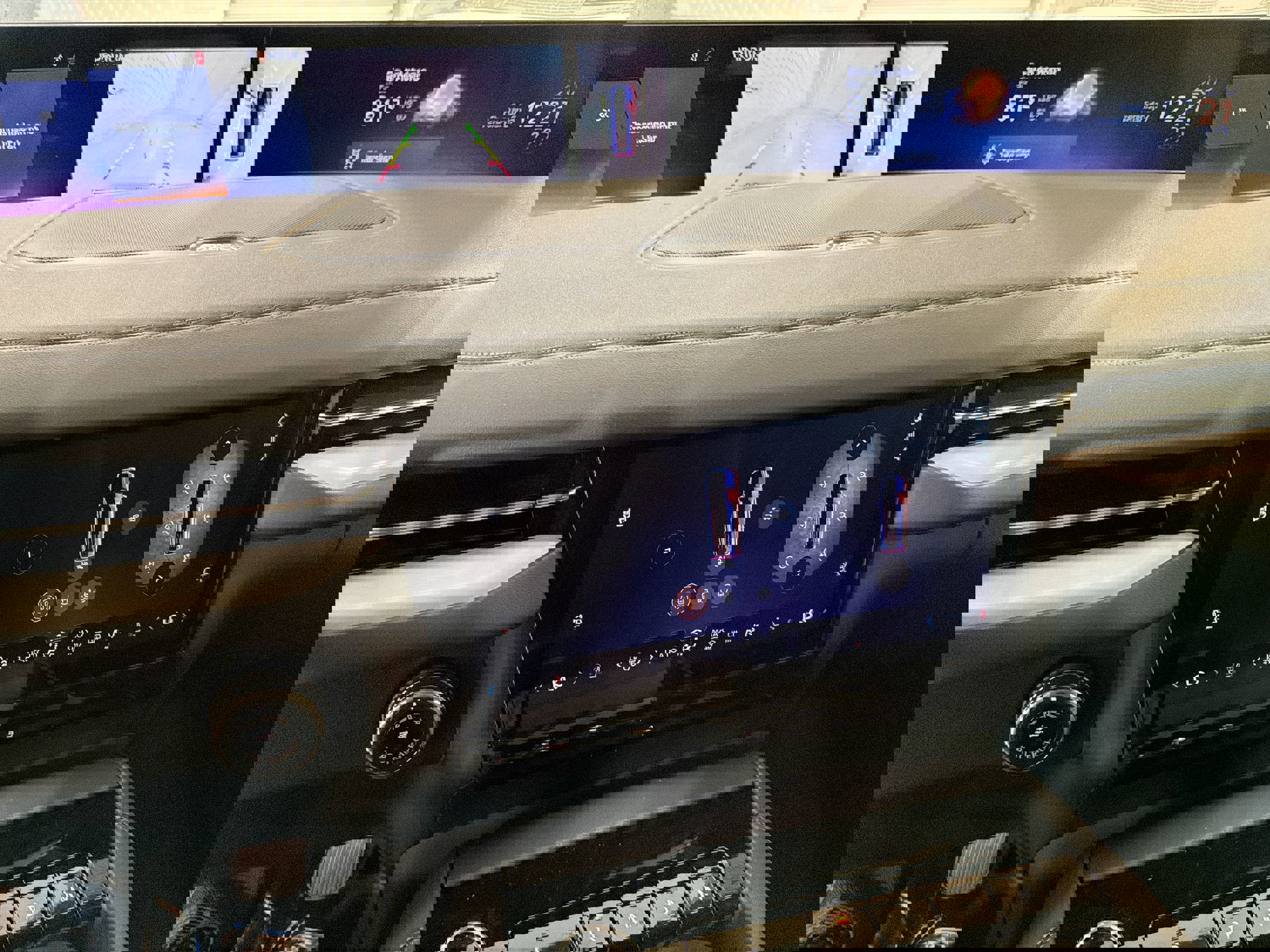 New 2026 Lincoln Navigator Premiere image 18