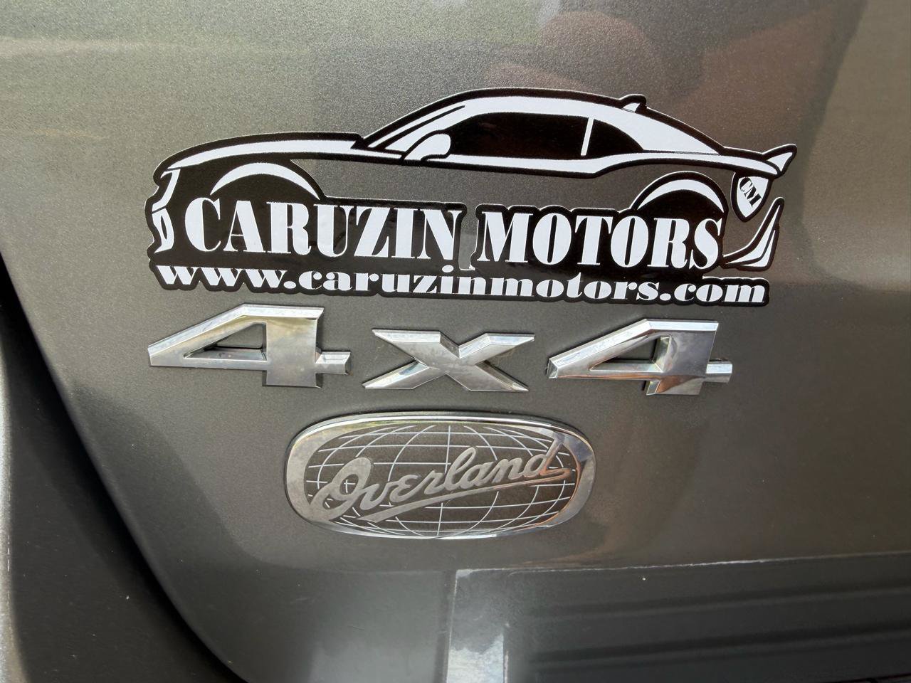 Used 2012 Jeep Grand Cherokee Overland w/ Mopar Chrome Edition Group AWD/4WD image 9