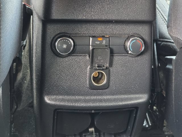 Used 2018 Ford Explorer XLT FWD image 19