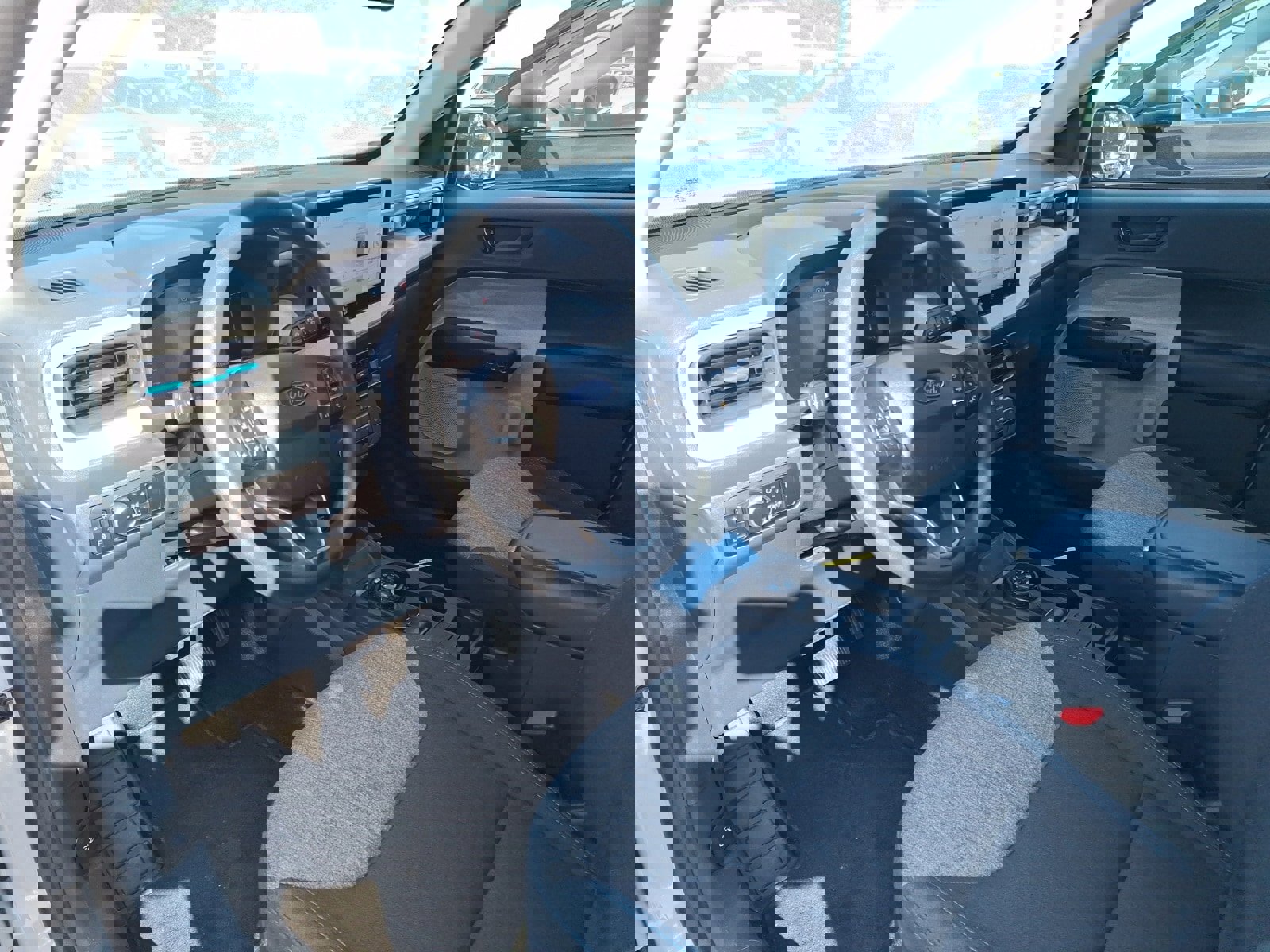 Used 2025 Ford Maverick XLT image 7