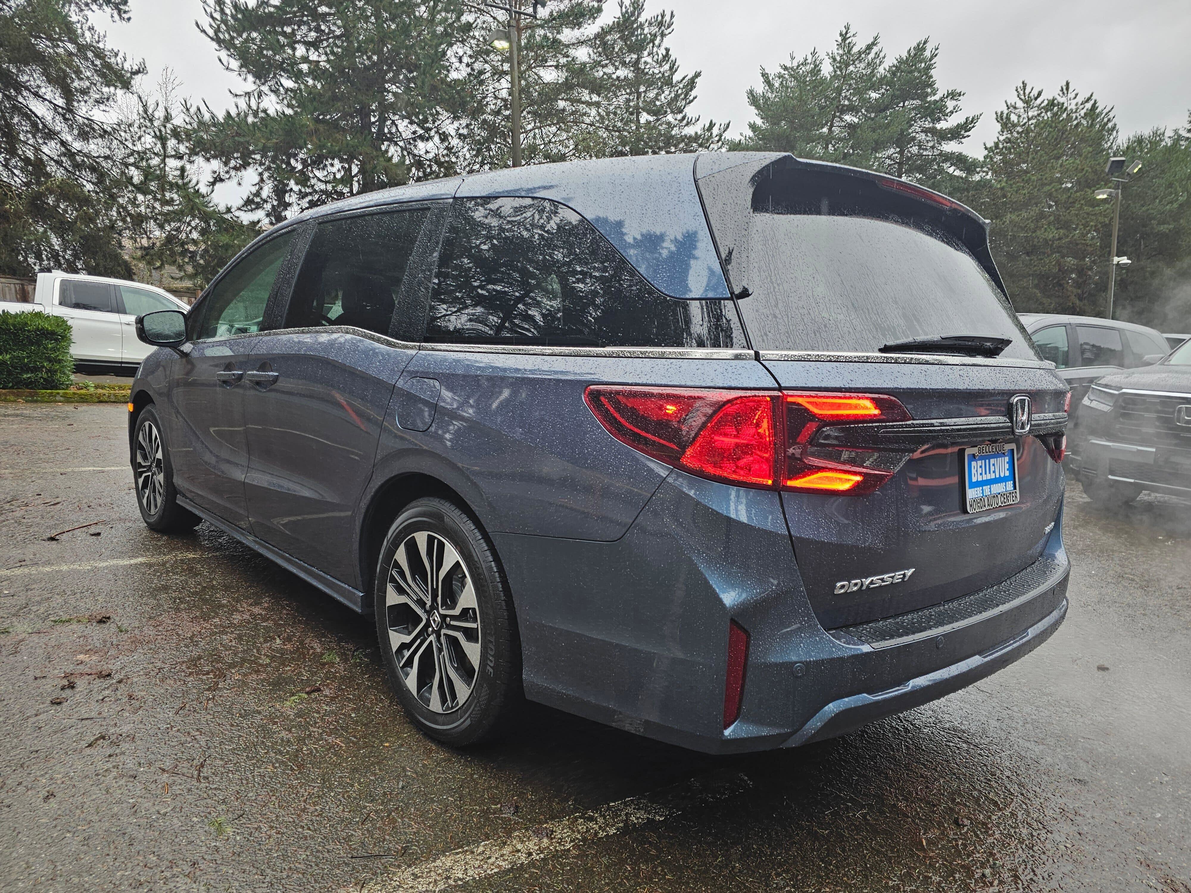 Certified 2025 Honda Odyssey Elite image 5