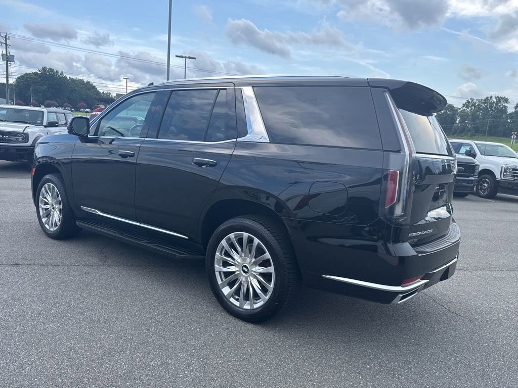 Used 2021 Cadillac Escalade Premium Luxury image 5