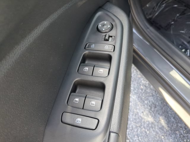 Used 2025 Hyundai Venue Limited FWD image 19