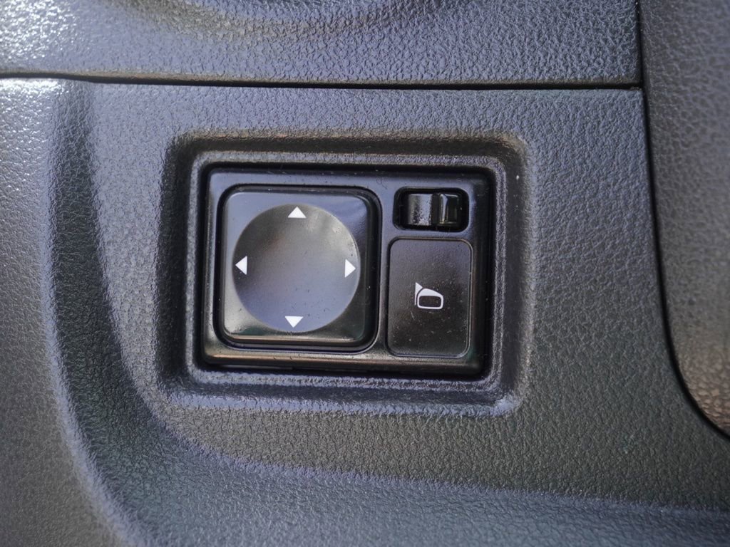 Certified 2019 Nissan Versa S Plus image 9