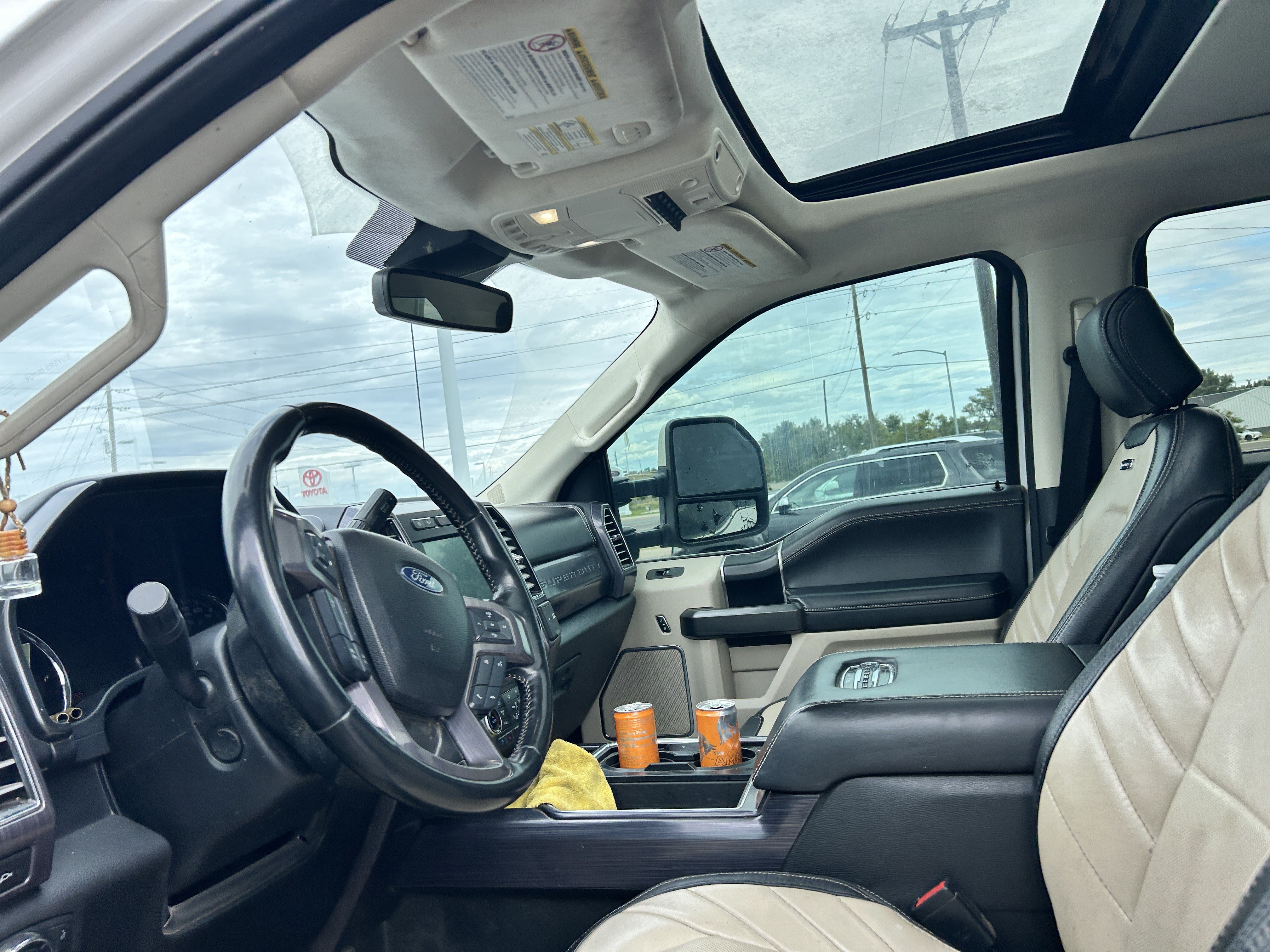 Used 2021 Ford F350 Limited AWD/4WD image 9