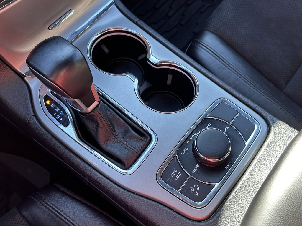 Used 2022 Jeep Grand Cherokee Laredo X image 26