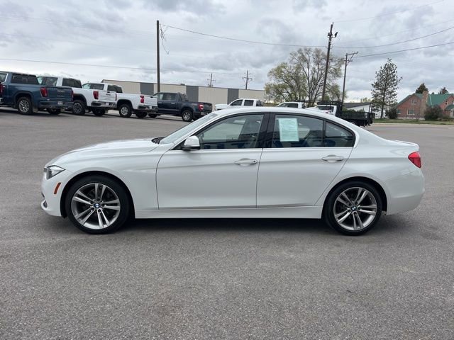 Used 2017 BMW 330i Sedan RWD image 7