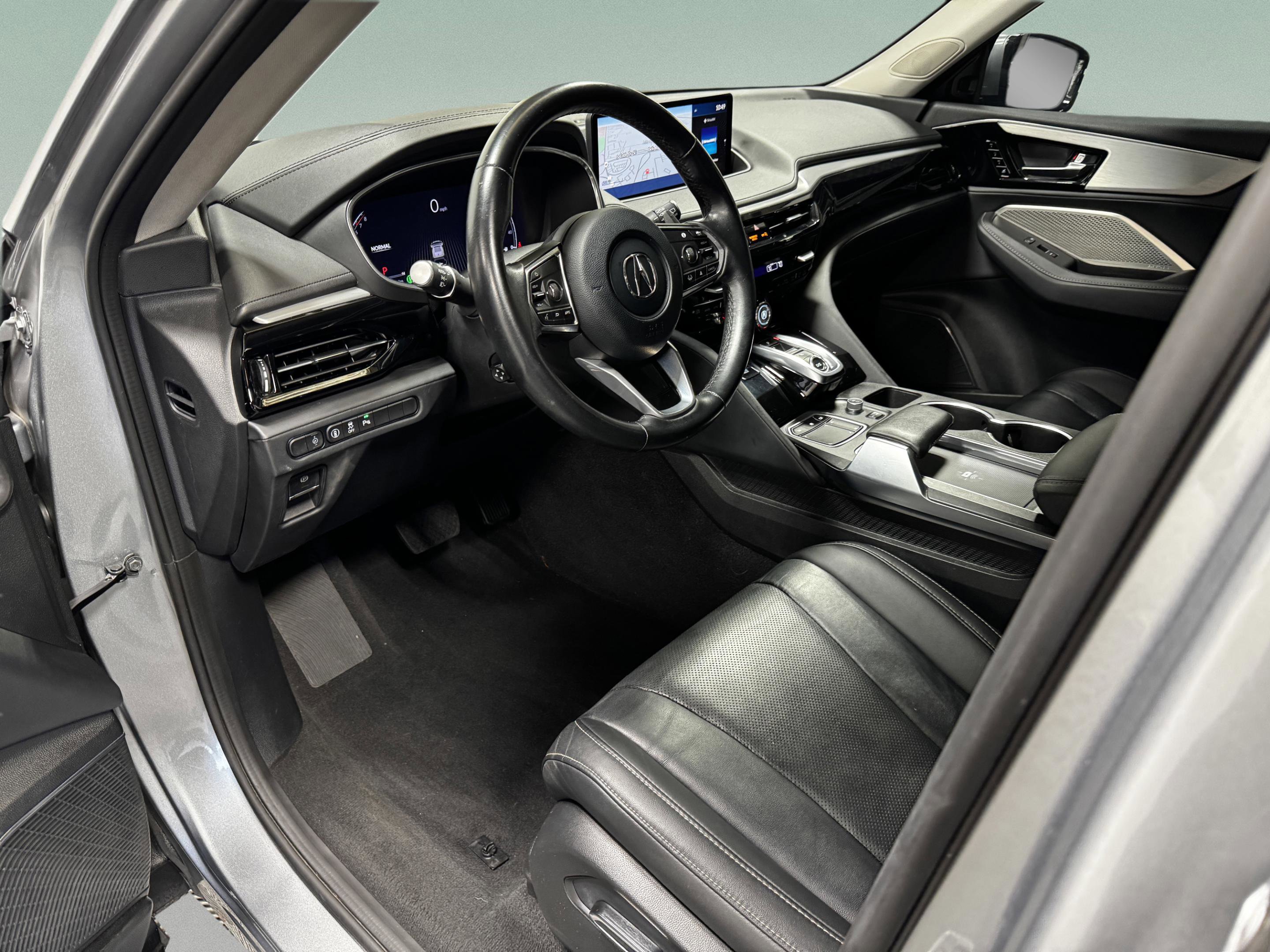 Certified 2023 Acura MDX FWD w/ Technology Package image 10