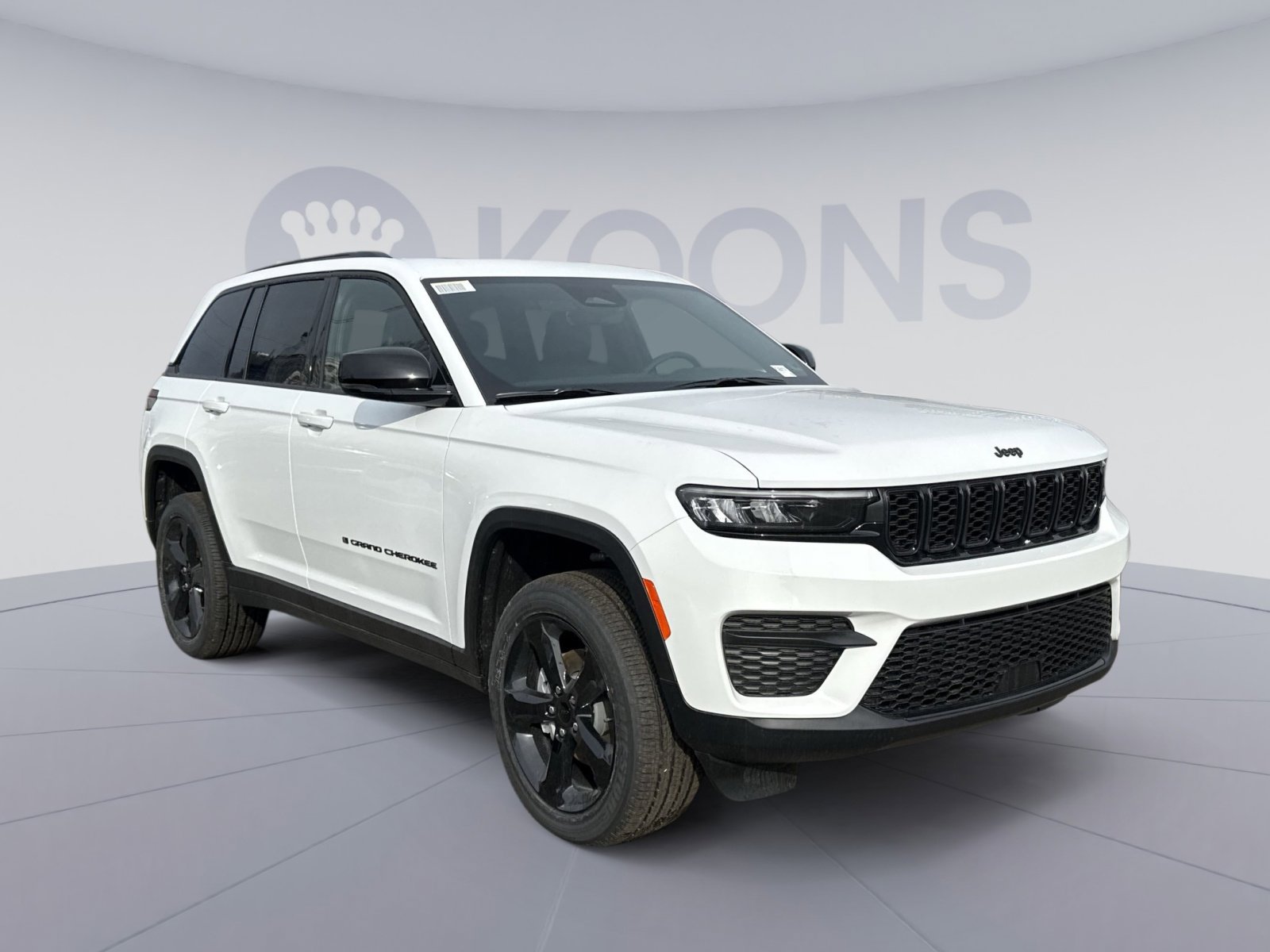 New 2025 Jeep Grand Cherokee Altitude image 10
