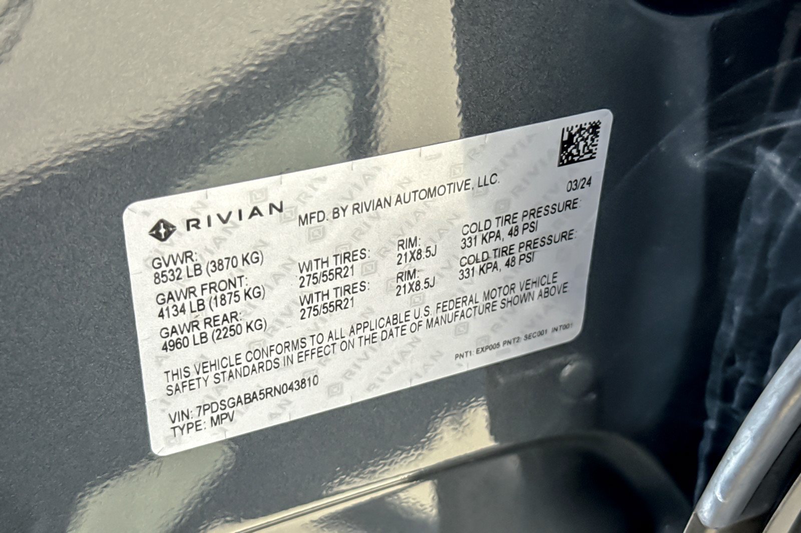 Used 2024 Rivian R1S Adventure AWD/4WD image 28