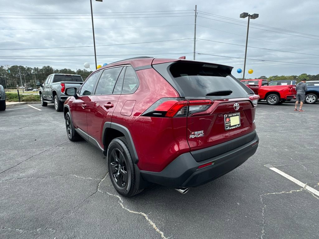 Used 2024 Toyota RAV4 XLE w/ Convenience Package image 8