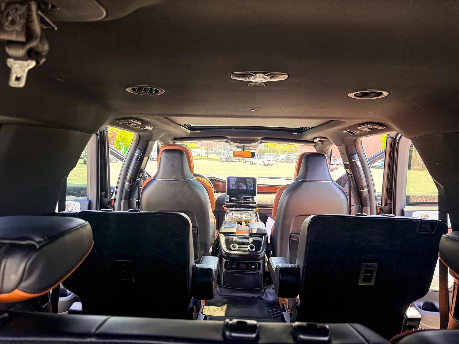 Used 2019 Lincoln Navigator L Reserve w/ Cargo Package AWD/4WD image 18