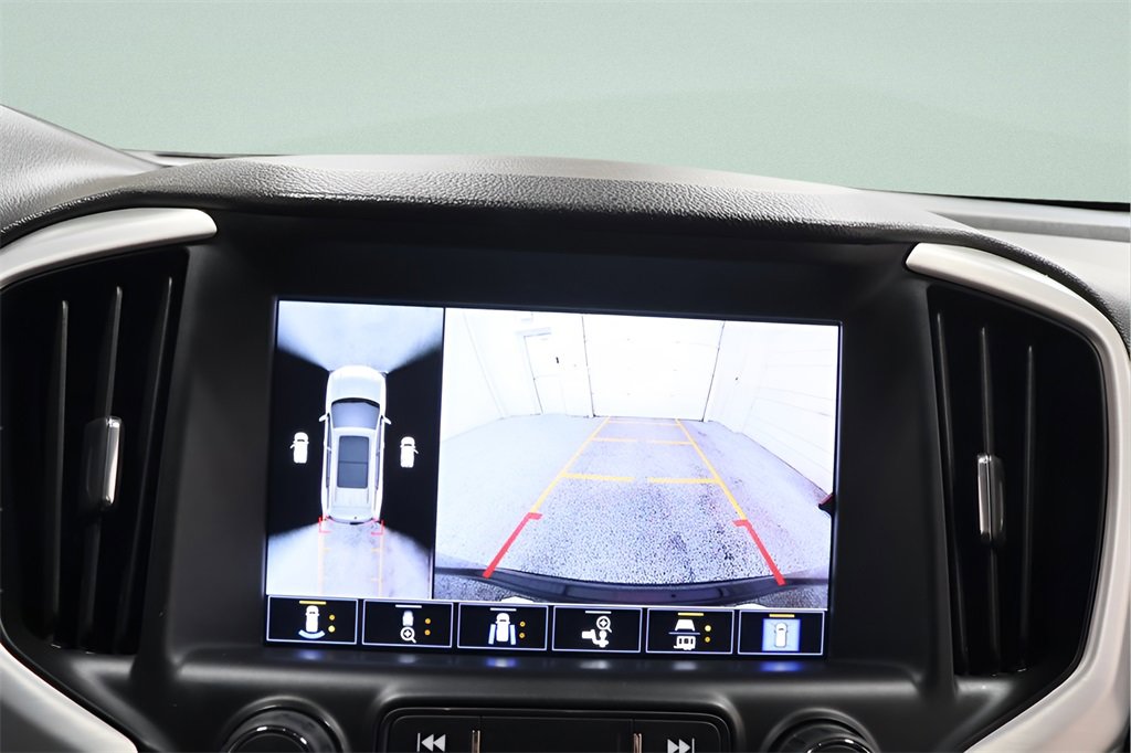 Used 2022 GMC Terrain SLT w/ Tech Package image 15