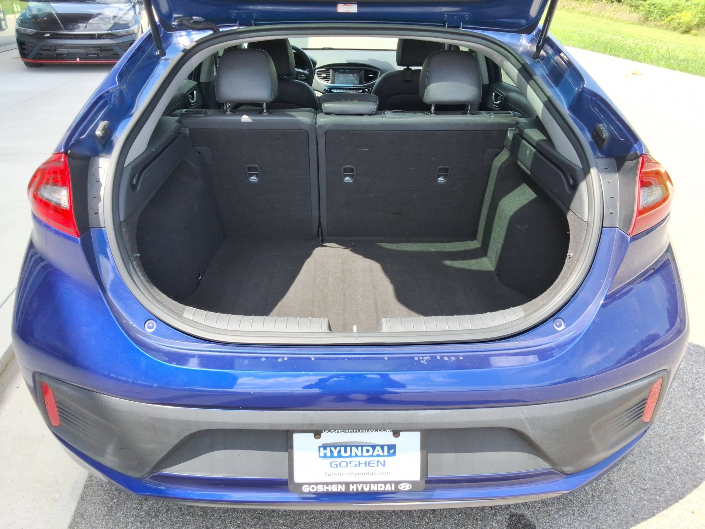 Used 2019 Hyundai Ioniq Limited FWD image 32
