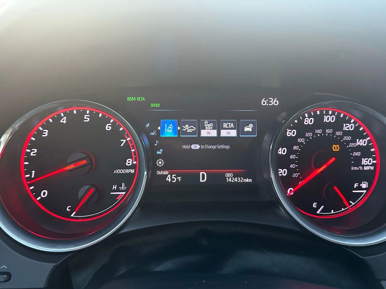 Used 2020 Toyota Camry XSE image 28