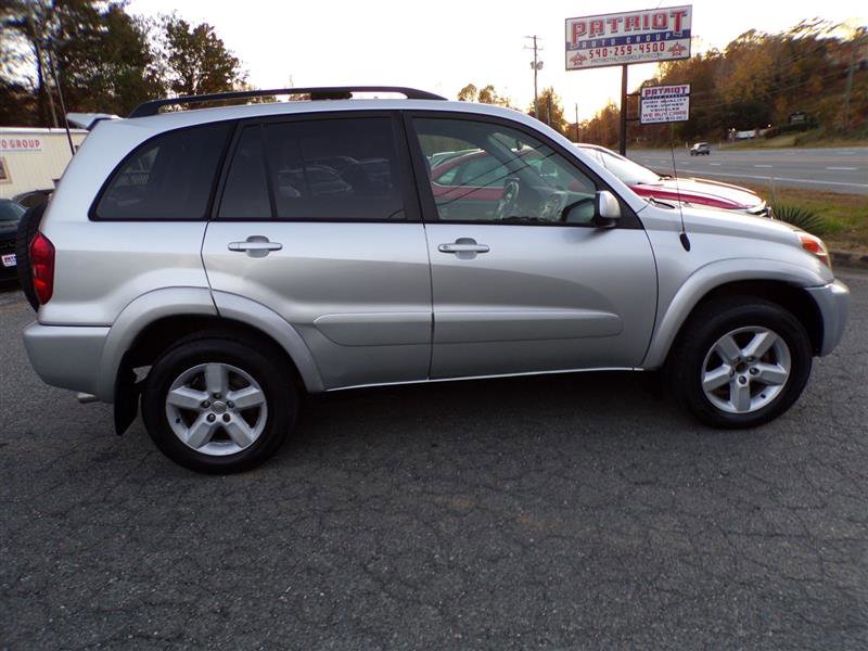 Used 2004 Toyota RAV4 4WD image 10