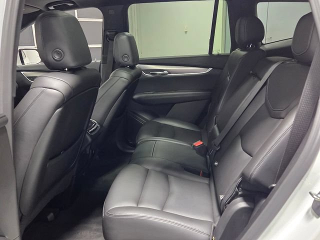 Used 2023 Cadillac XT6 Luxury FWD image 6