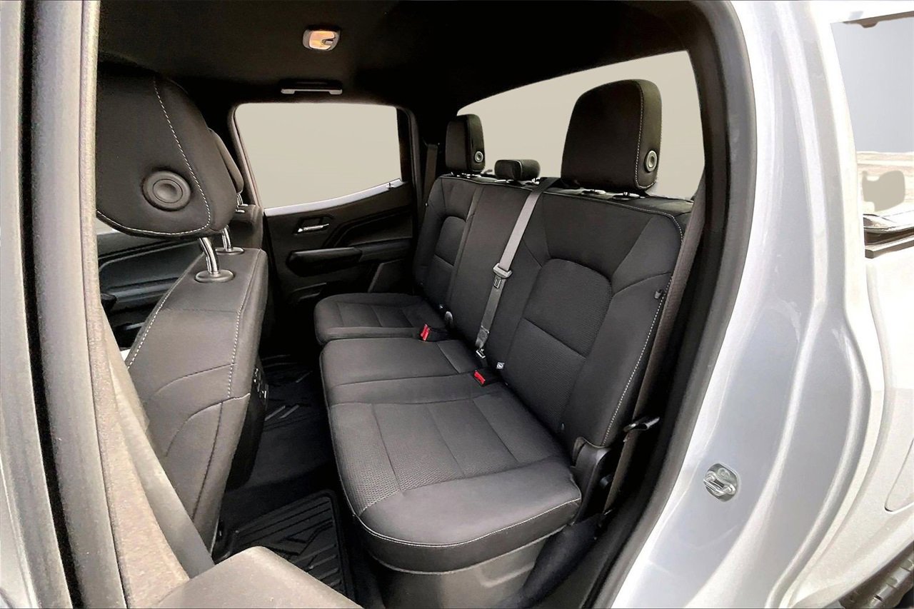Used 2024 Chevrolet Colorado LT image 21