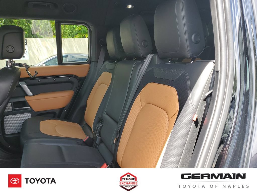 Used 2023 Land Rover Defender 130 X-Dynamic SE AWD/4WD image 19