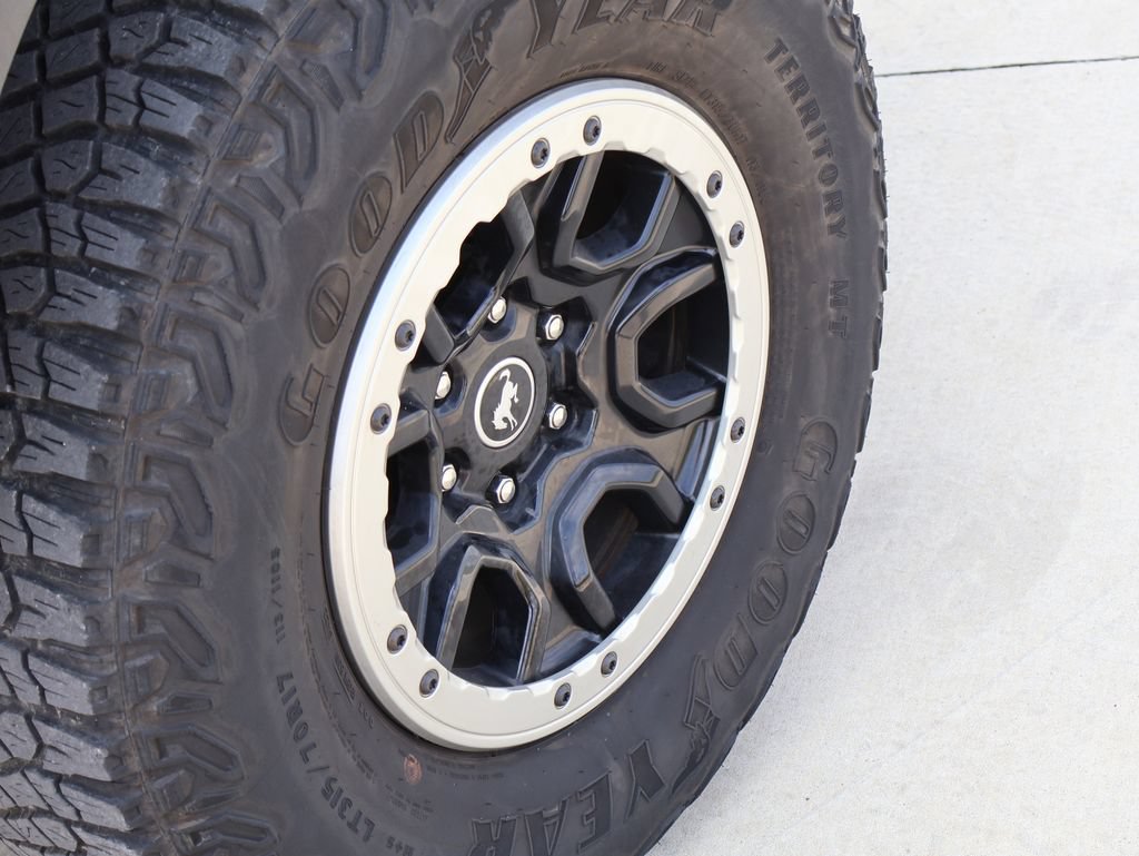 Used 2022 Ford Bronco Big Bend w/ Sasquatch Package AWD/4WD image 41