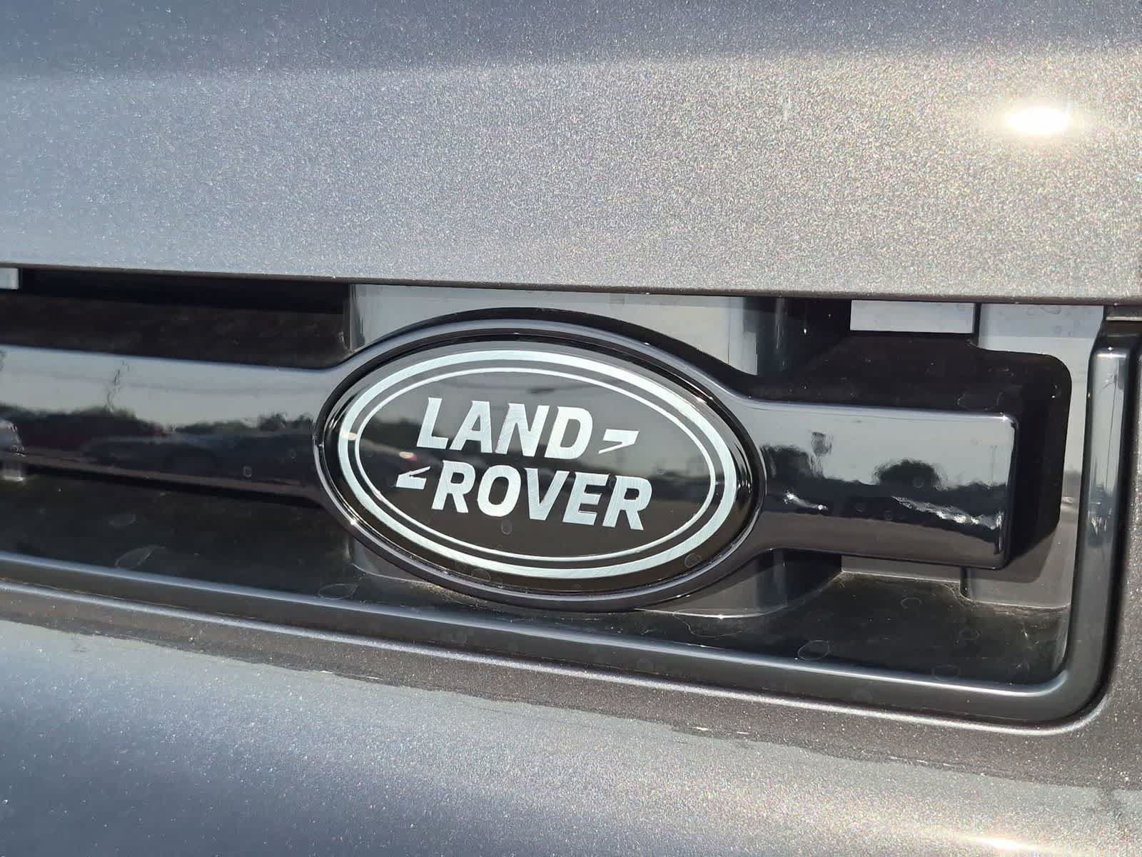 New 2026 Land Rover Defender 110 X-Dynamic SE AWD/4WD image 4