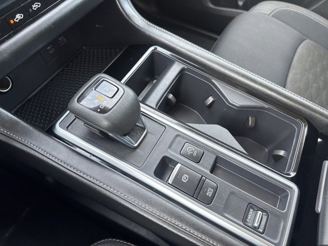 Used 2024 Nissan Pathfinder SV image 14