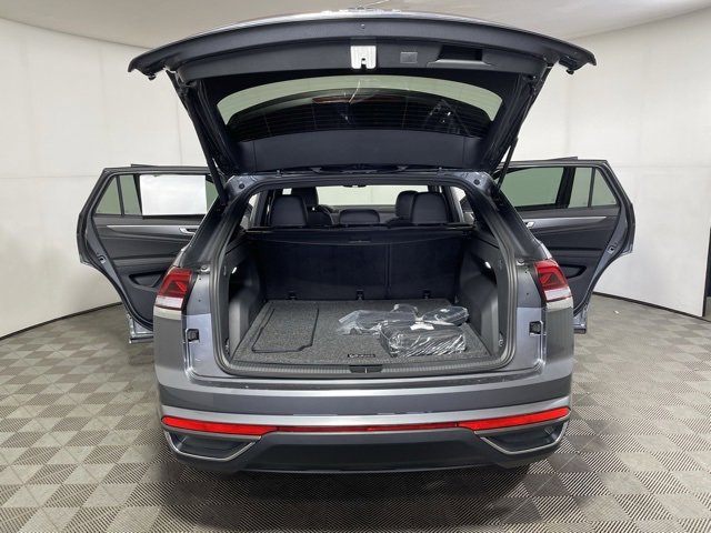New 2025 Volkswagen Atlas Cross Sport SE image 9
