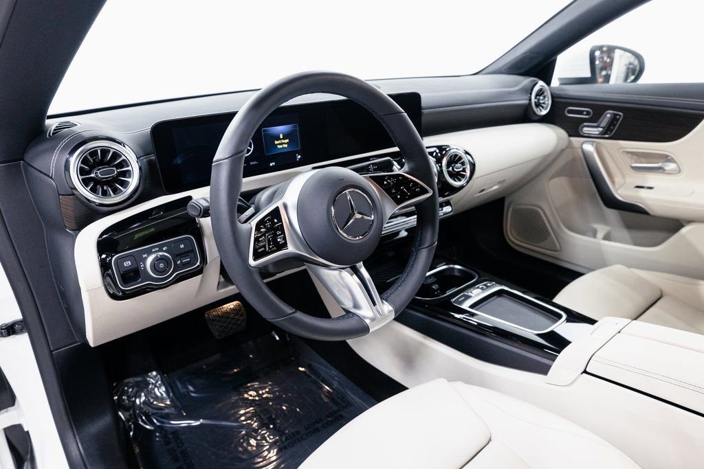 Certified 2026 Mercedes-Benz CLA 250 4MATIC image 8