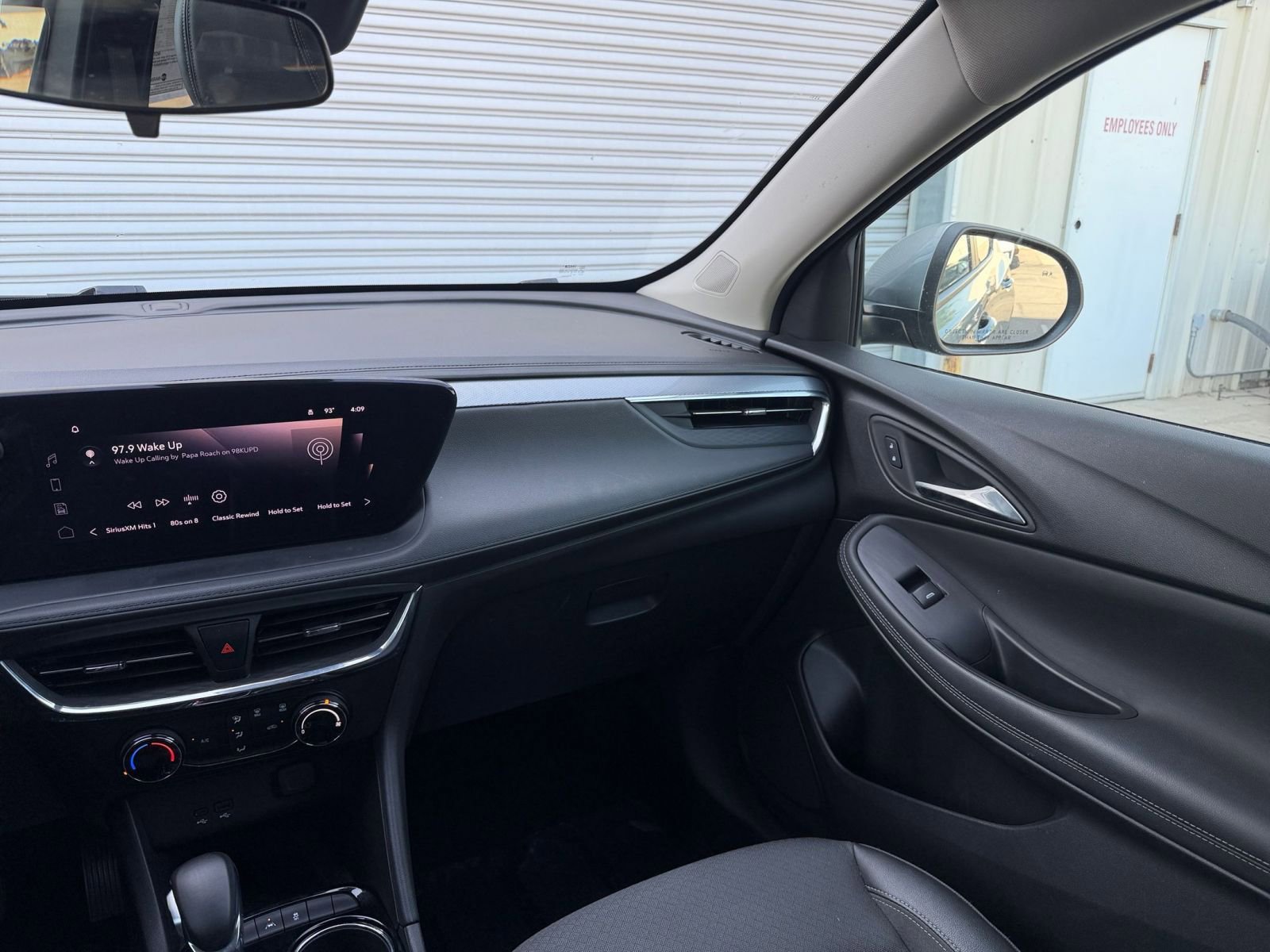 Used 2025 Buick Encore GX Preferred image 34