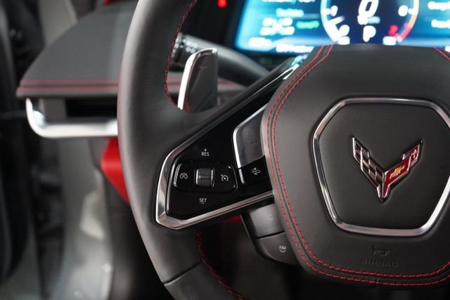 Used 2024 Chevrolet Corvette Stingray Premium Cpe w/ Z51 Performance Package image 18