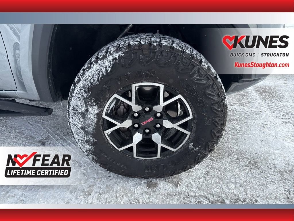 Used 2024 GMC Canyon AT4X image 18