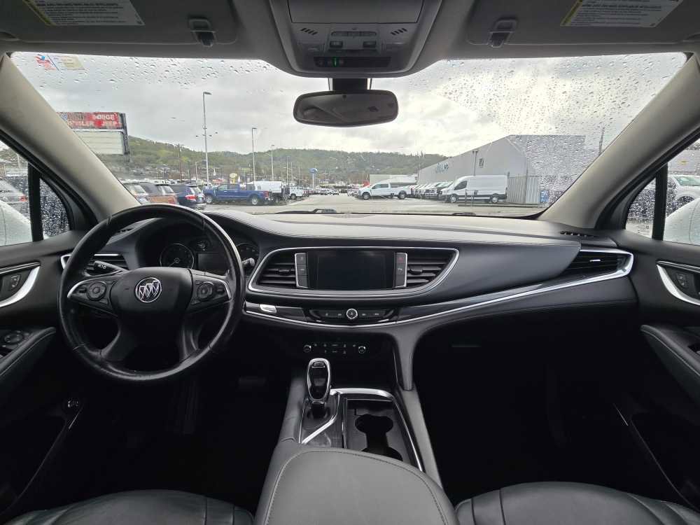 Used 2020 Buick Enclave Essence w/ Sound and Sites Package image 15