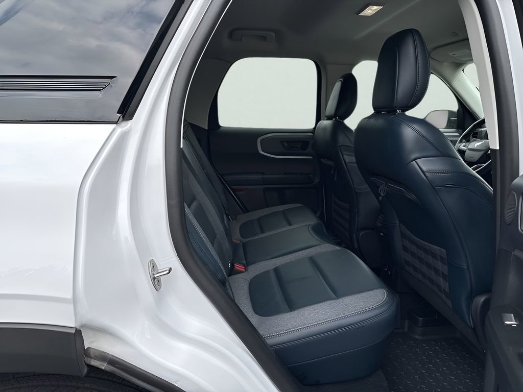 Used 2022 Ford Bronco Sport Outer Banks w/ Tech Package image 13