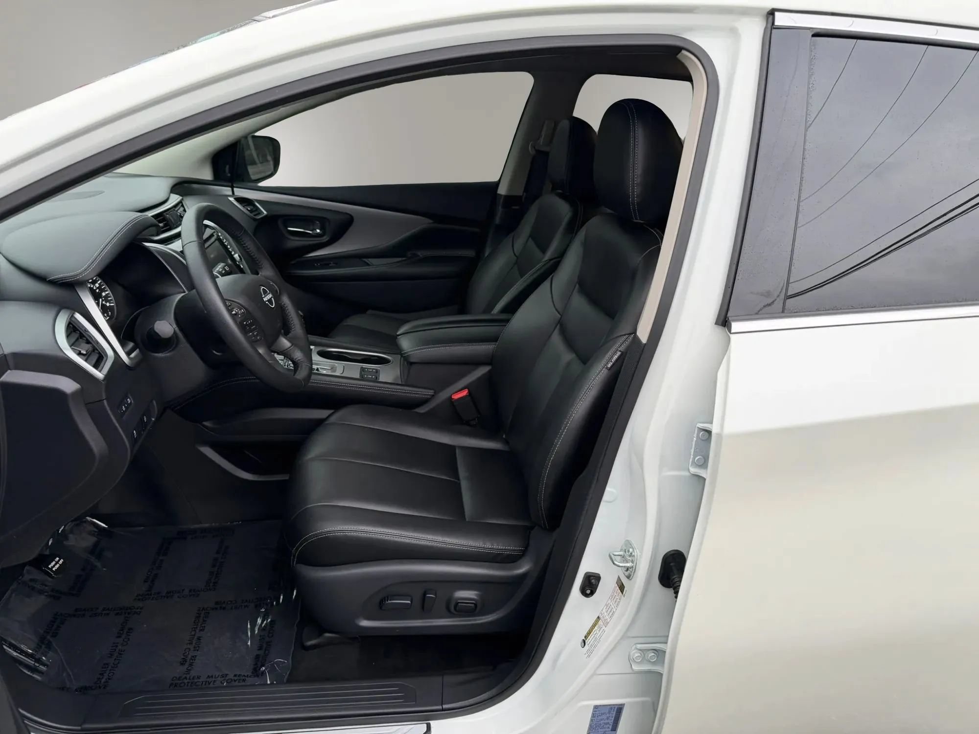 Used 2024 Nissan Murano SV AWD/4WD image 2