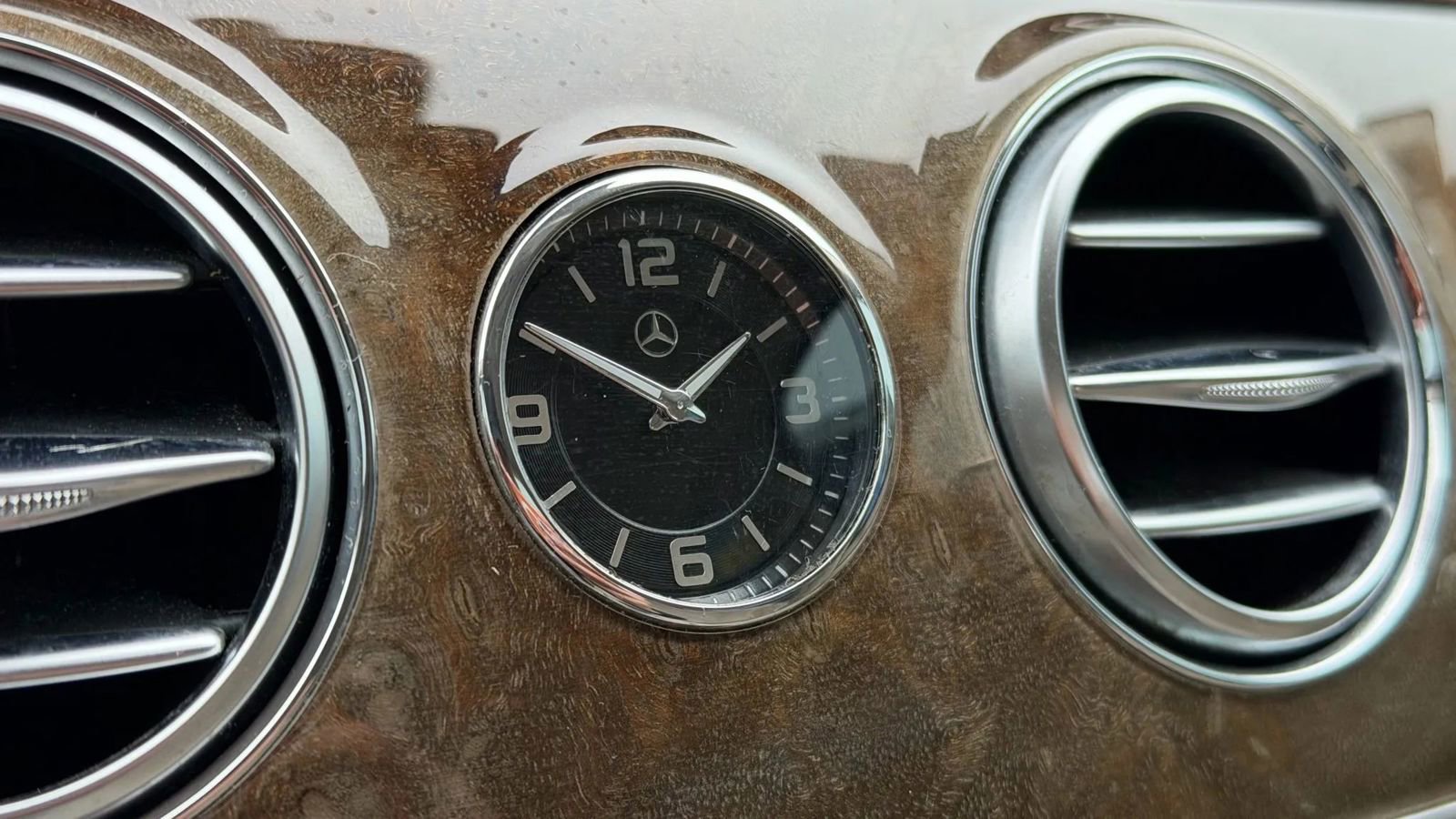 Used 2015 Mercedes-Benz S 550 4MATIC Sedan image 45