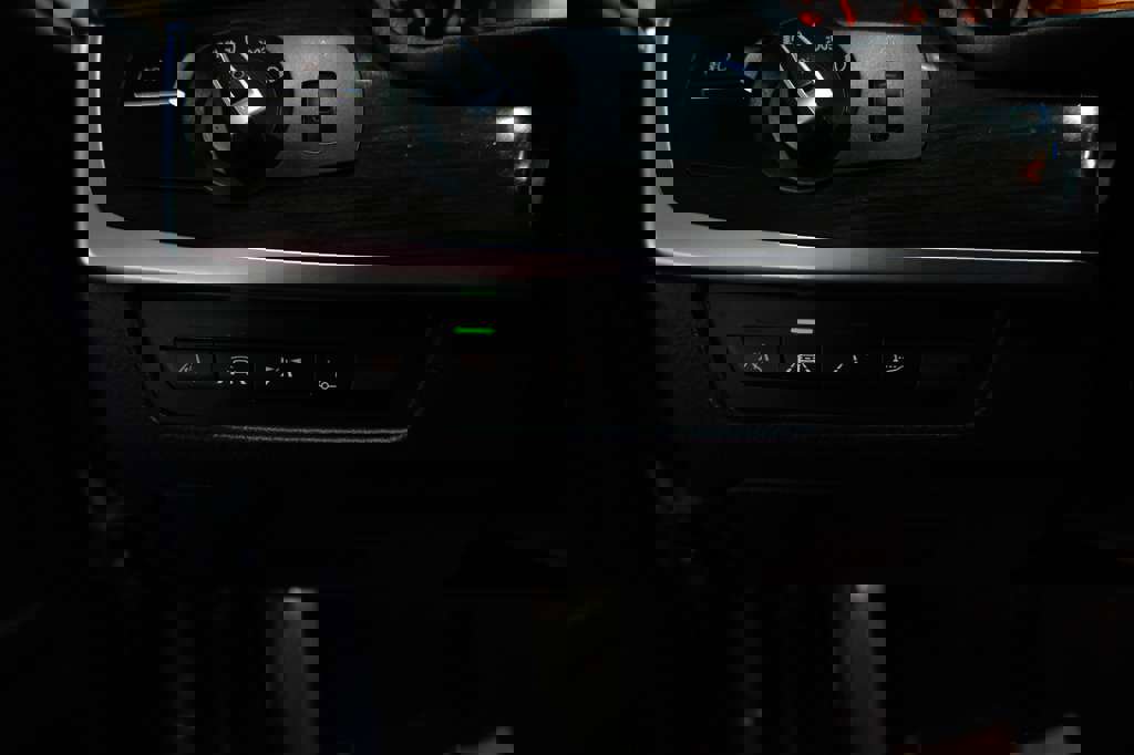 Used 2016 BMW 550i xDrive Sedan image 39