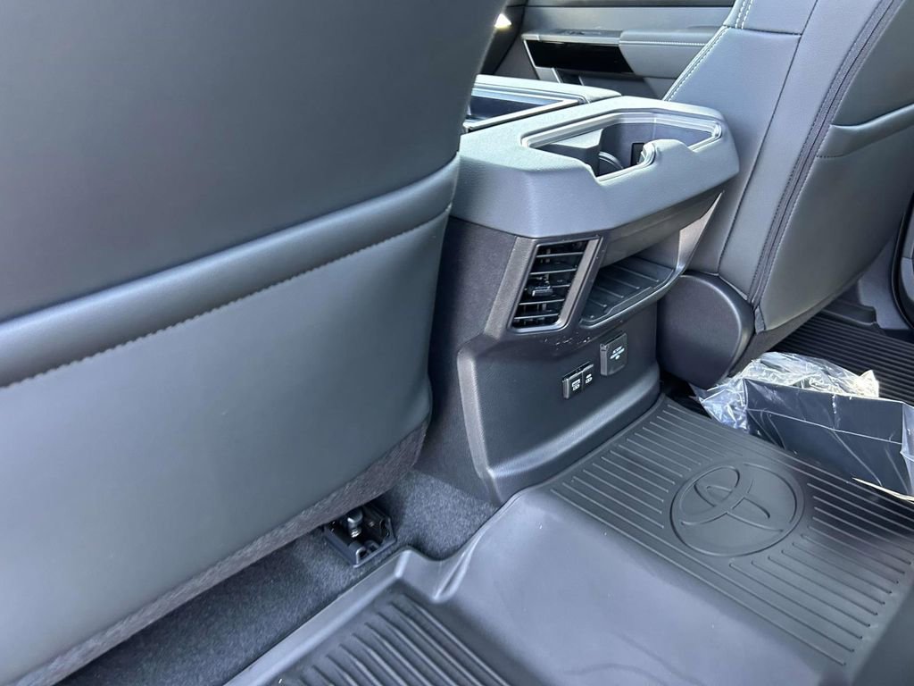 New 2026 Toyota Tundra Limited AWD/4WD image 15