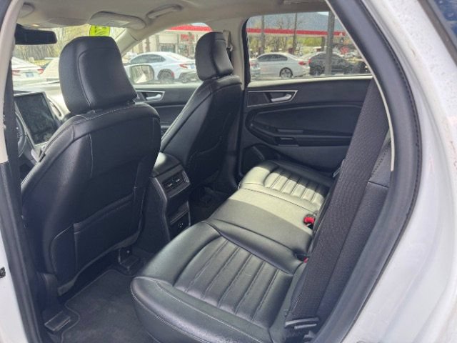 Used 2022 Ford Edge SEL AWD/4WD image 13
